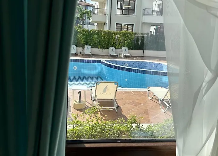 Apartment Pool On The